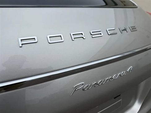 Used 2011 Porsche Panamera image 12