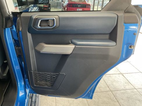 Used 2022 Ford Bronco Outer Banks AWD/4WD image 15