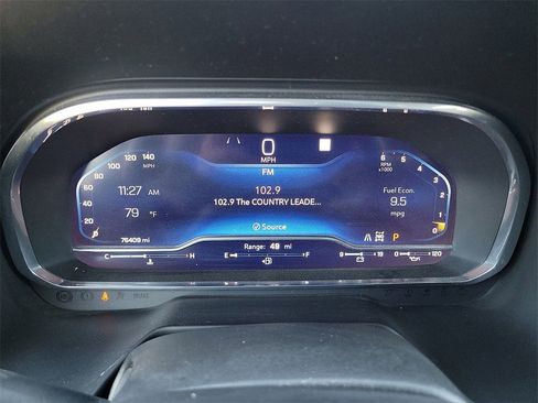 Used 2022 Chevrolet Suburban Premier image 18