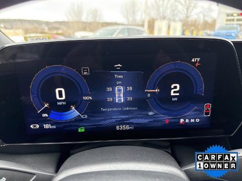 Certified 2025 Chevrolet Blazer EV LT AWD/4WD image 24