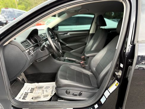 Used 2018 Volkswagen Passat 2.0T S image 32