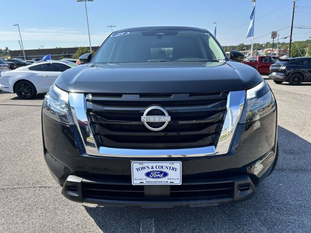 Used 2025 Nissan Pathfinder SV AWD/4WD image 29
