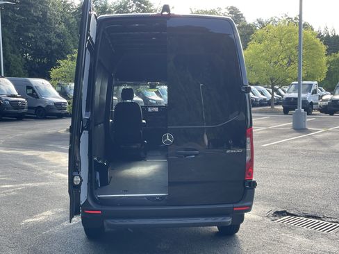 New 2025 Mercedes-Benz Sprinter 2500 image 12