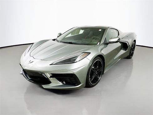 Used 2023 Chevrolet Corvette Stingray Preferred Cpe w/ 2LT image 3