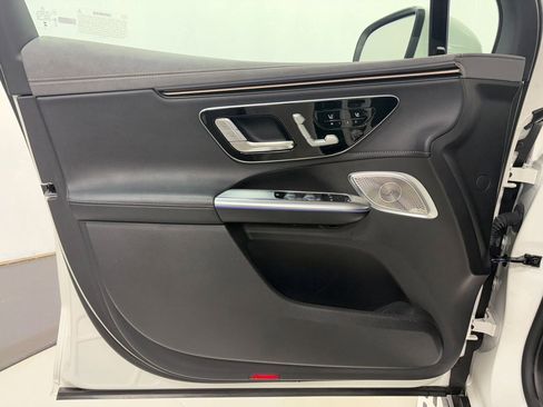 Used 2023 Mercedes-Benz EQE 350+ 4MATIC SUV w/ AMG Line Exterior Package image 5