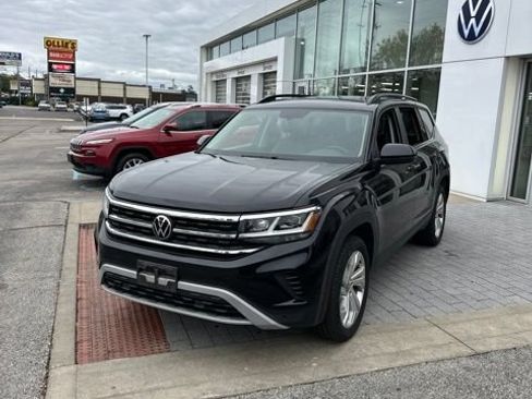 Used 2023 Volkswagen Atlas SE w/ Panoramic Sunroof Package AWD/4WD image 15