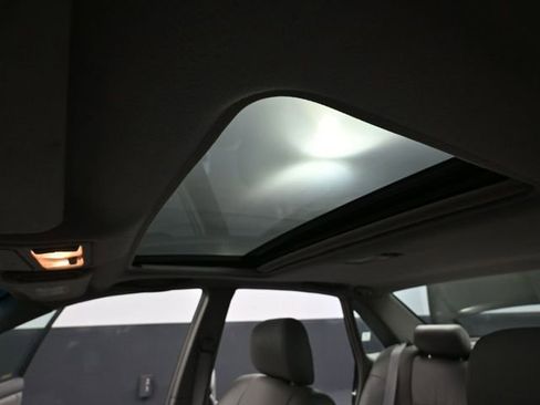 Used 2002 Toyota Avalon XL image 23