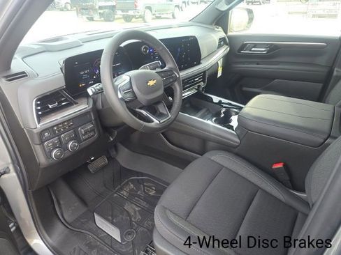 New 2026 Chevrolet Suburban LS image 23