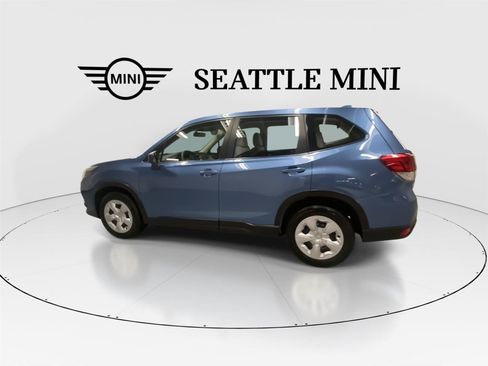 Used 2023 Subaru Forester AWD/4WD image 7