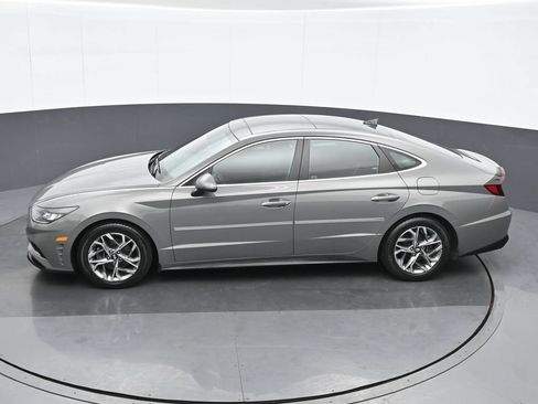 Used 2022 Hyundai Sonata SEL w/ Convenience Package FWD image 17