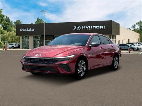 New 2025 Hyundai Elantra SEL image 1