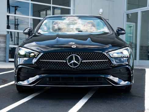 Used 2024 Mercedes-Benz CLE 300 4MATIC Cabriolet image 4