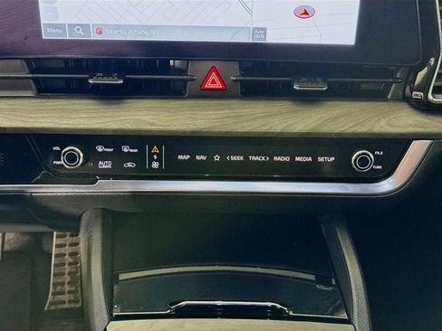 Certified 2025 Kia Sportage X-Line Prestige image 16
