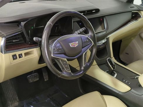 Certified 2019 Cadillac XT5 Luxury image 10