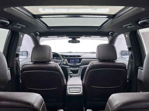 Used 2022 Cadillac XT6 Premium Luxury image 39