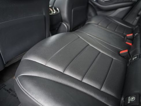 Used 2021 Mercedes-Benz GLC 300 4MATIC image 31