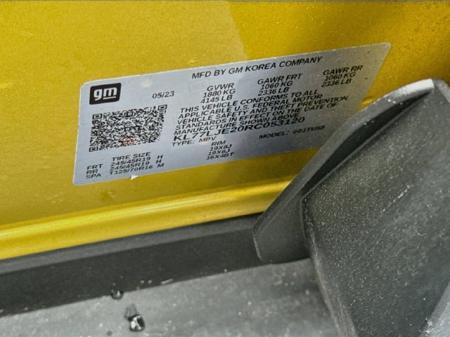 Used 2024 Chevrolet Trax RS w/ Sunroof Package FWD image 31