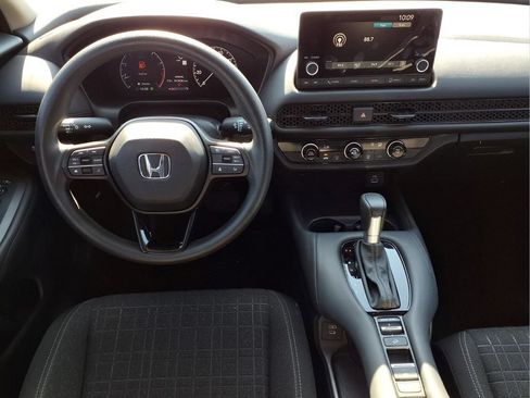 Certified 2025 Honda HR-V LX image 12