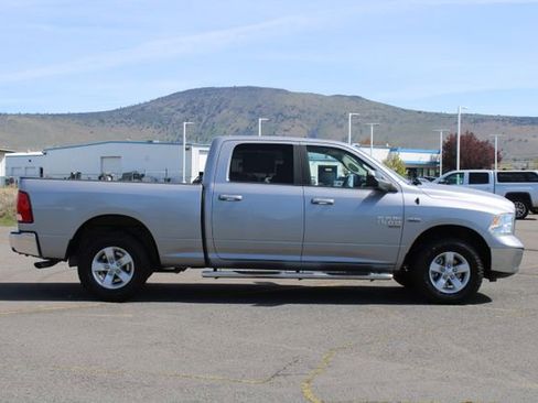 Used 2020 RAM 1500 Classic SLT AWD/4WD image 7
