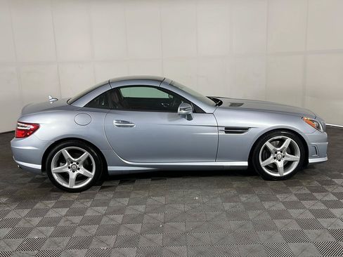 Used 2014 Mercedes-Benz SLK 250 image 17