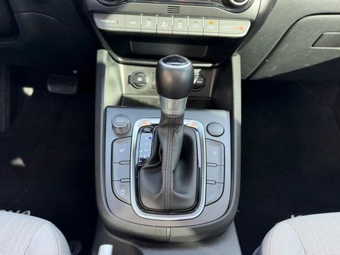 Used 2022 Hyundai Kona SEL w/ Convenience Package image 15