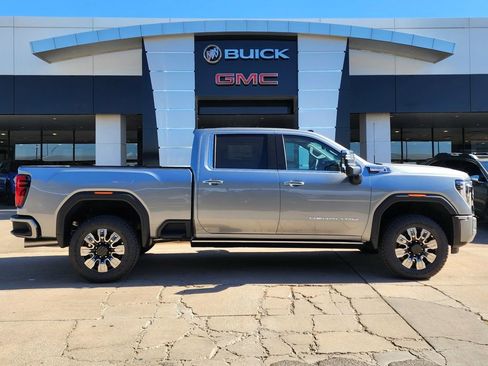 New 2026 GMC Sierra 2500 Denali w/ Denali Reserve Package AWD/4WD image 2