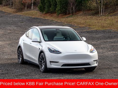 Used 2021 Tesla Model Y Performance image 12