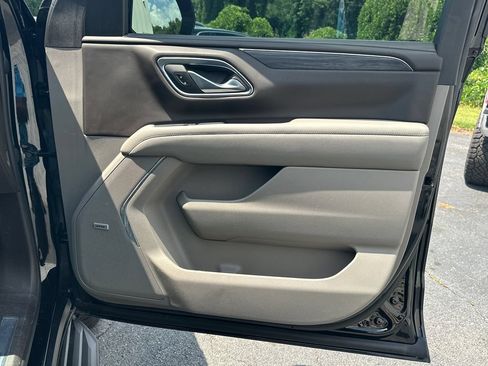 Used 2023 GMC Yukon SLT AWD/4WD image 15