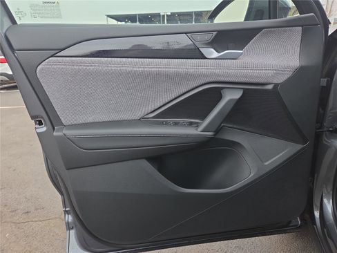 New 2026 Volkswagen Tiguan S image 12