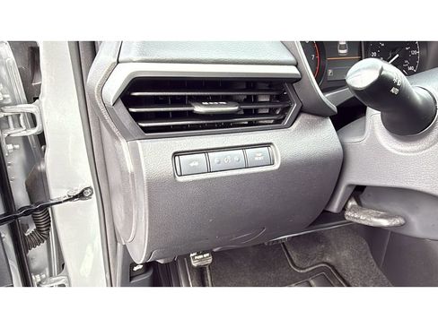 Used 2024 Nissan Altima 2.5 S image 10