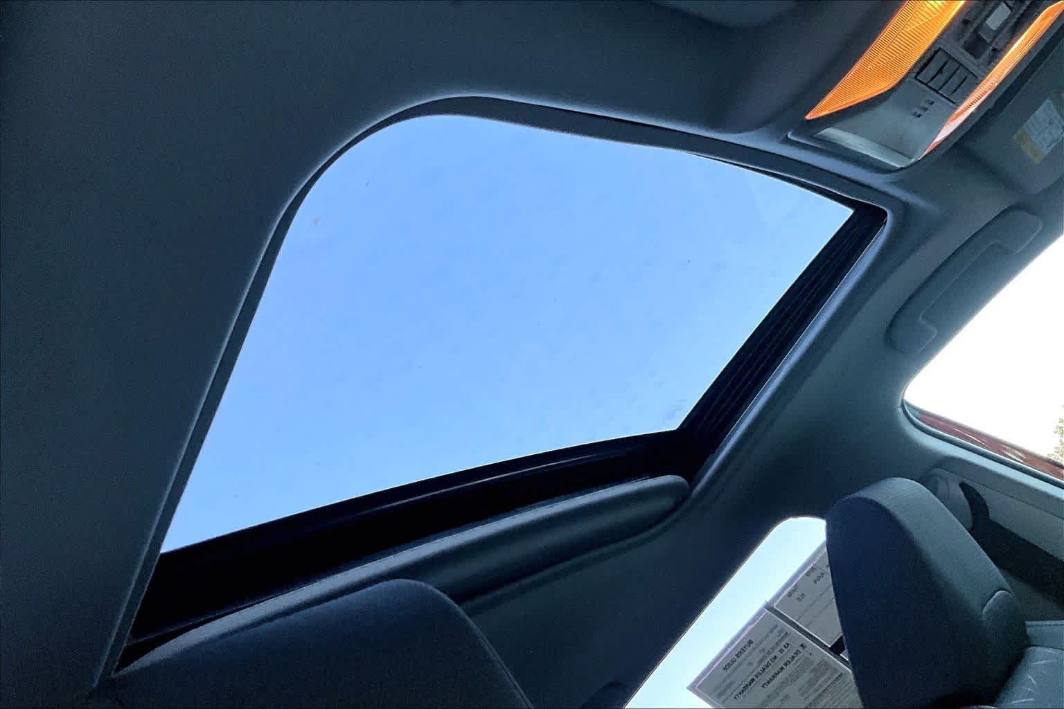 Certified 2019 Toyota RAV4 XLE AWD/4WD image 14
