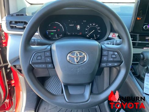 New 2026 Toyota Sienna LE FWD image 42
