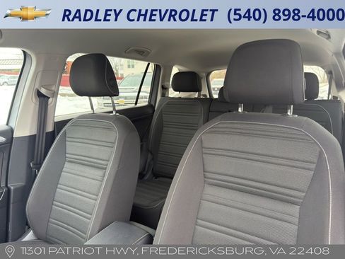 Used 2024 Volkswagen Tiguan S image 31