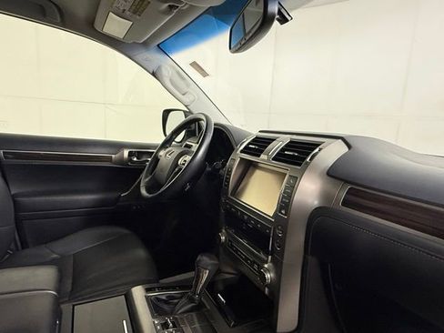 Used 2015 Lexus GX 460 AWD/4WD image 31