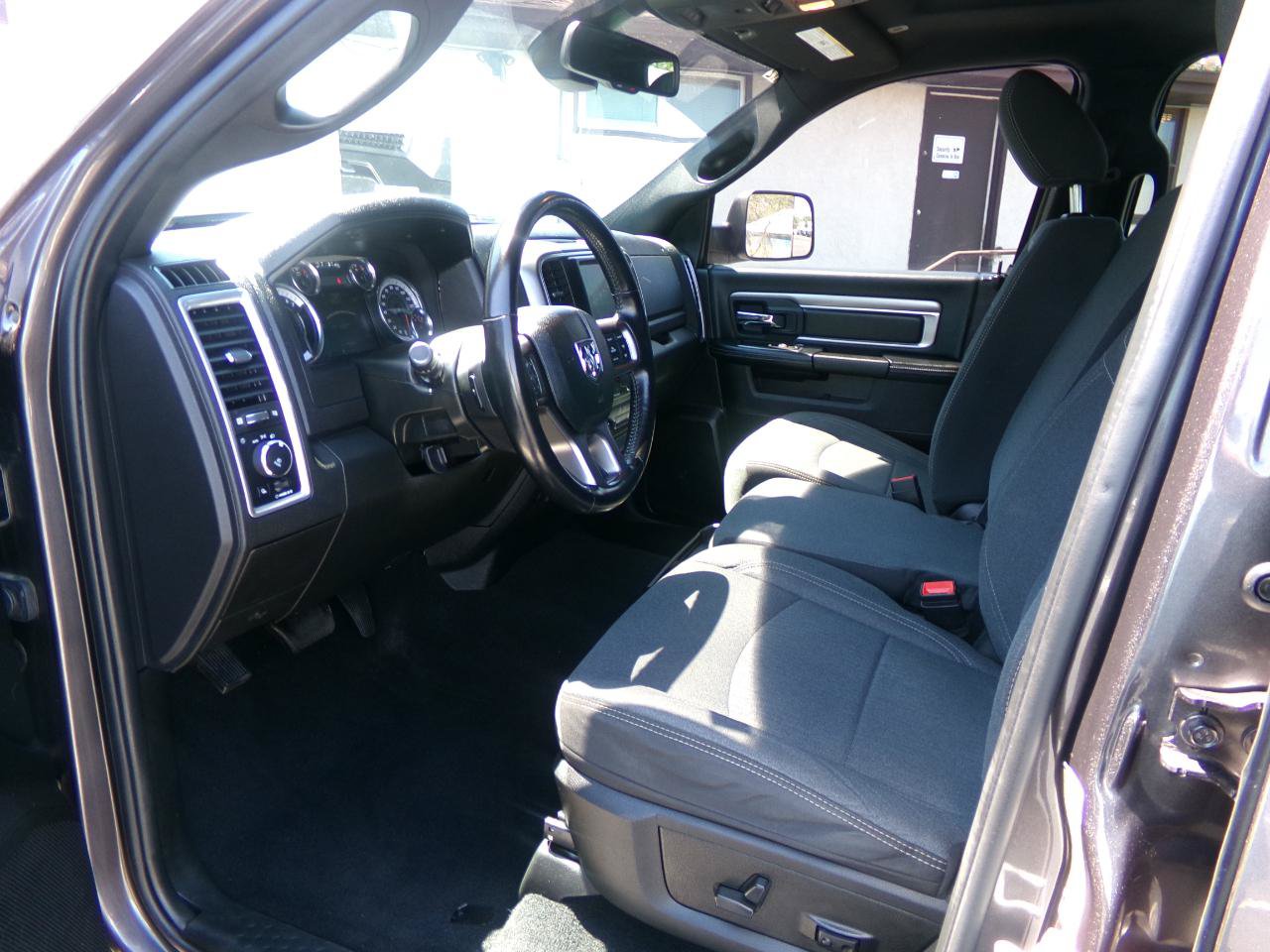 Used 2021 RAM 1500 Warlock AWD/4WD image 12