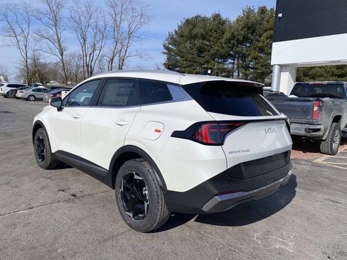 New 2026 Kia Sportage EX image 3
