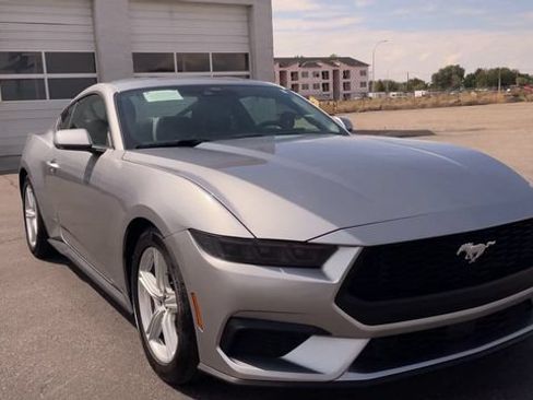 Used 2026 Ford Mustang Premium RWD image 4