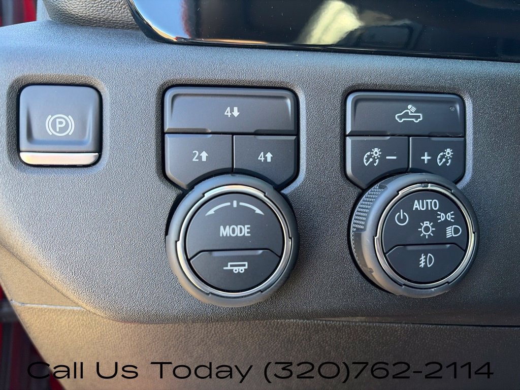Used 2025 Chevrolet Silverado 2500 LT AWD/4WD image 18