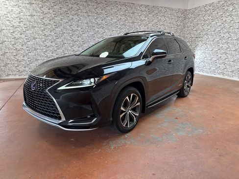 Used 2020 Lexus RX 450hL AWD w/ Premium Package image 3