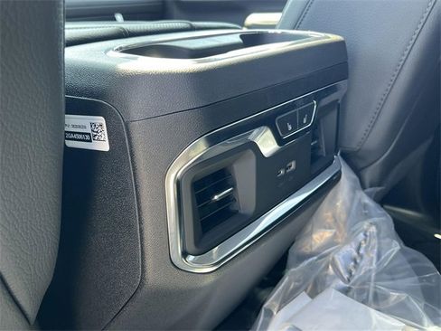 New 2026 GMC Sierra 2500 Denali w/ Denali Reserve Package image 28