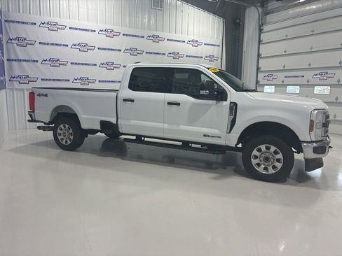 Used 2024 Ford F250 XLT AWD/4WD image 6