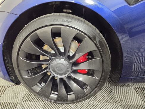 Used 2022 Tesla Model 3 Performance image 10