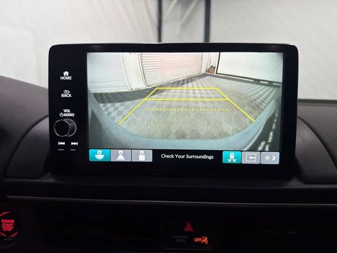 Used 2023 Honda Pilot Touring image 32