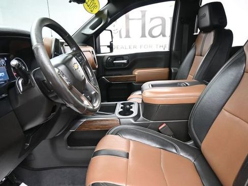 Used 2022 Chevrolet Silverado 2500 High Country w/ Z71 Off-Road Package AWD/4WD image 17