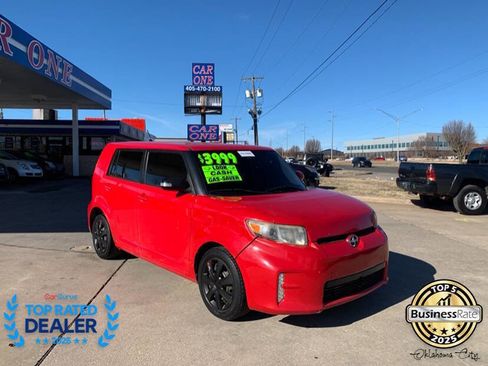 Used 2014 Scion xB image 1