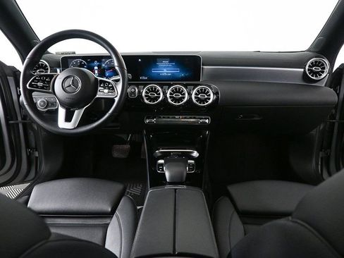 Certified 2020 Mercedes-Benz CLA 250 image 17