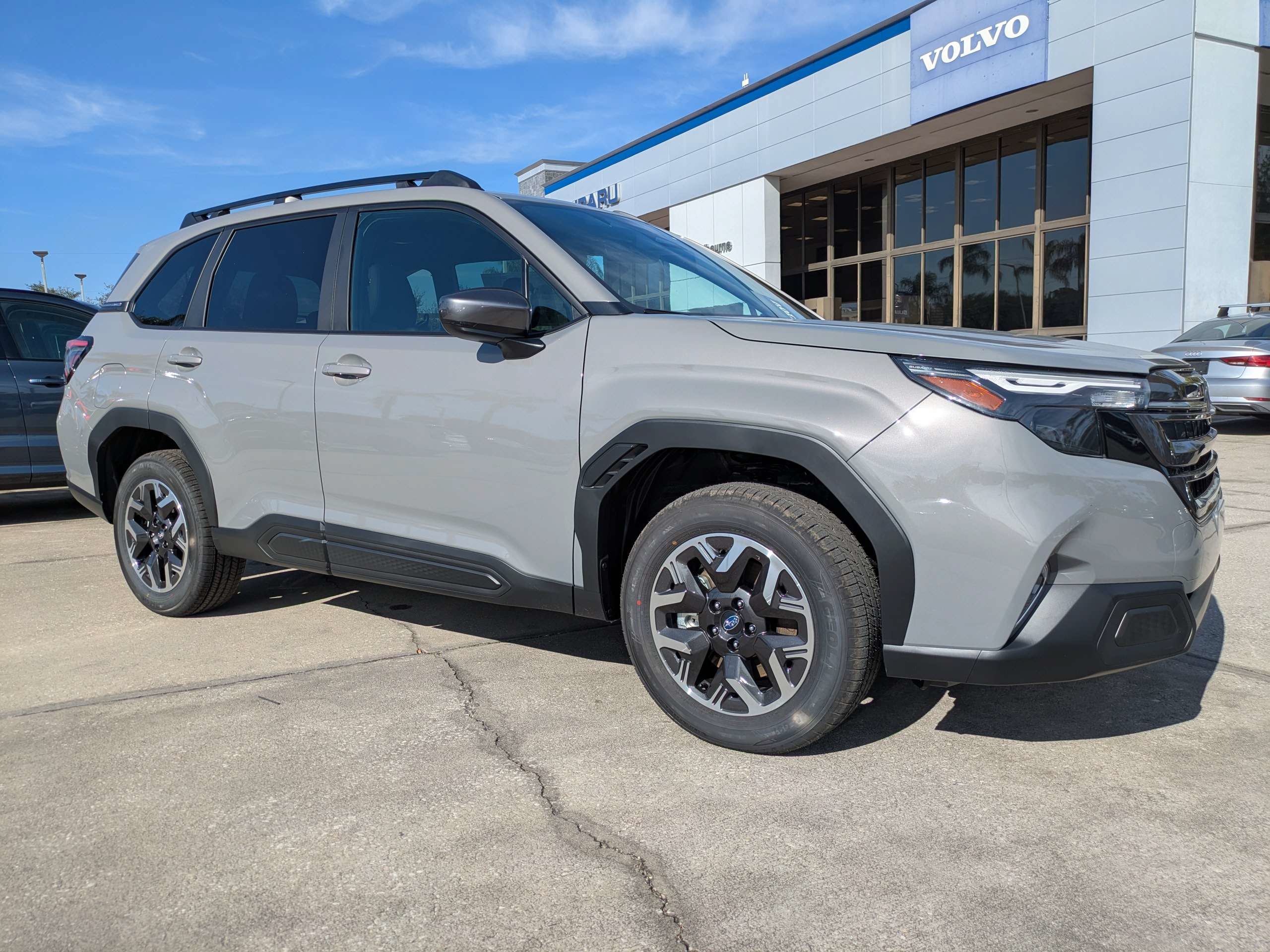 Used 2026 Subaru Forester Premium AWD/4WD image 2