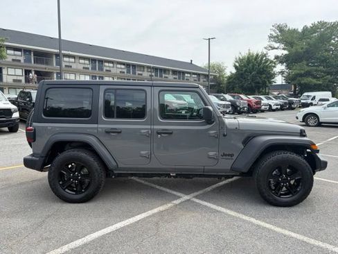 Used 2021 Jeep Wrangler Unlimited Sport AWD/4WD image 8