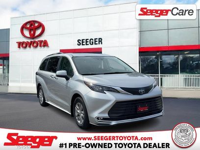 Used 2024 Toyota Sienna XLE w/ XLE Plus Package