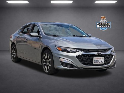 Used 2025 Chevrolet Malibu RS FWD image 2